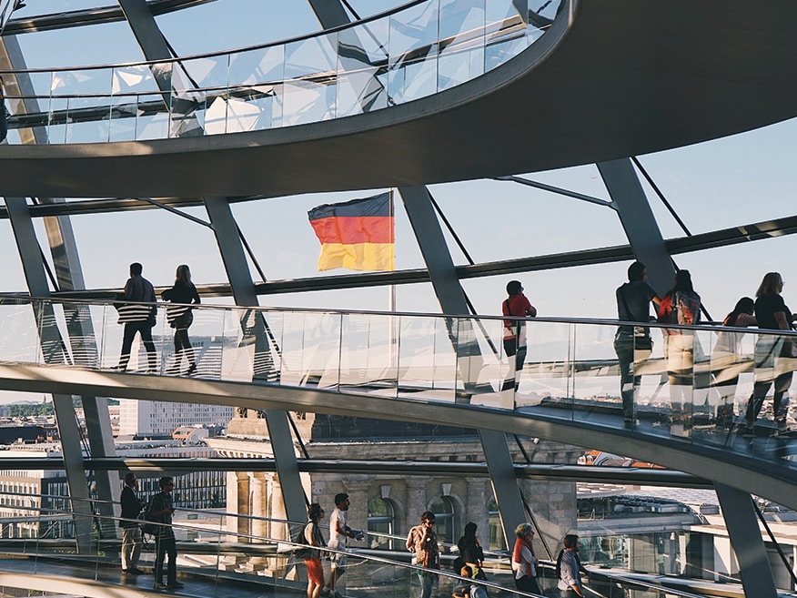 Montée à la coupole du Reichstag en voyage scolaire à Berlin
