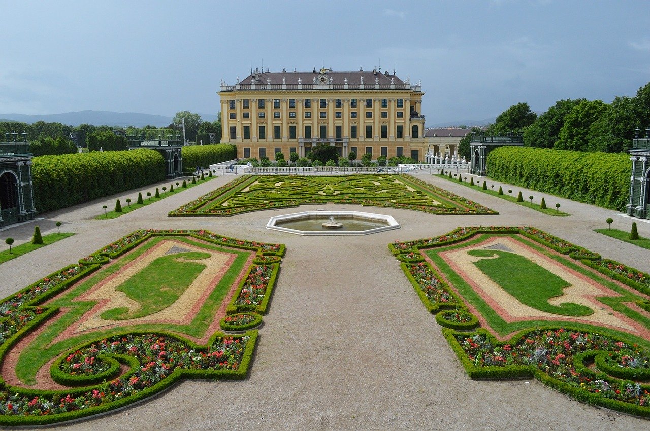 Château de Schonbrunn et jardins à Vienne