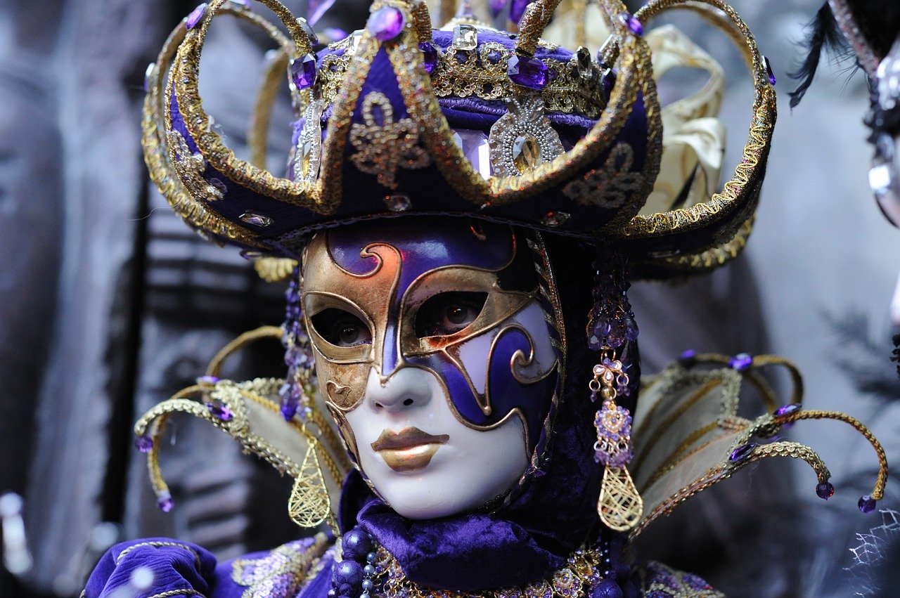 Carnaval de Venise costumes et défilé