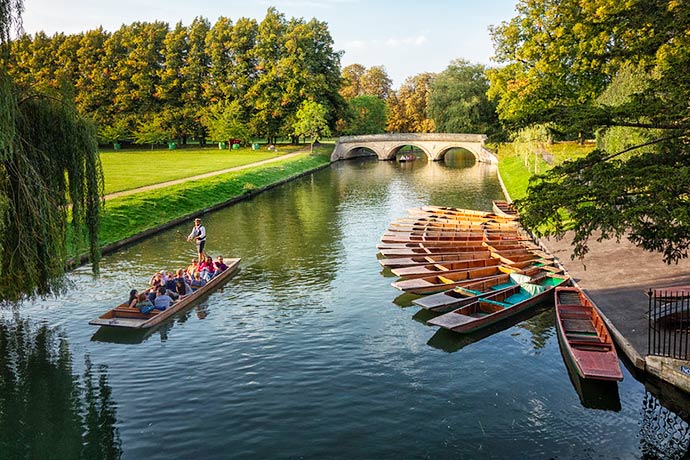 Punts sur la rivière de Cambridge Angleterre