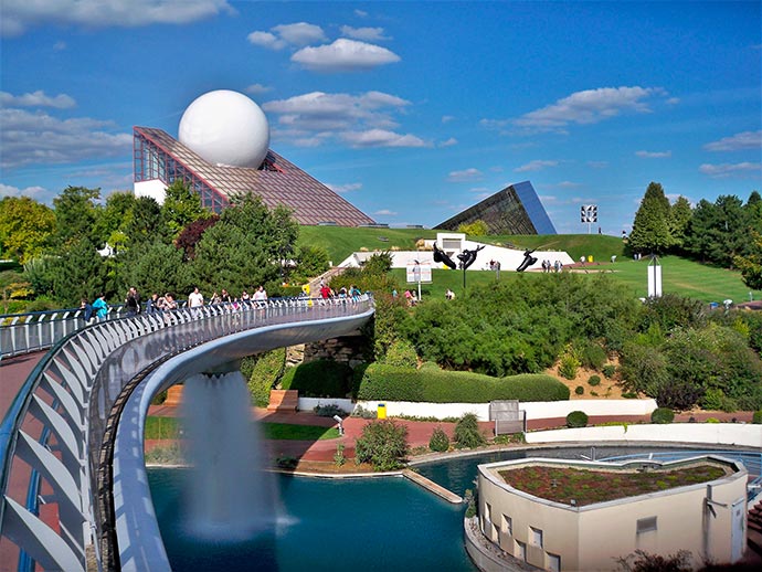 Futuroscope parc science-fiction