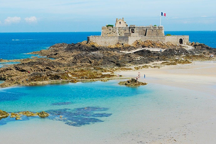 Visite guidée du Fort National de Saint-Malo en voyage scolaire collège lycée