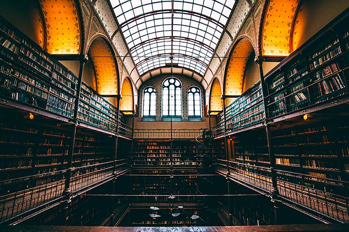 Bibliothèque au Musée National du rijksmuseum à Amsterdam