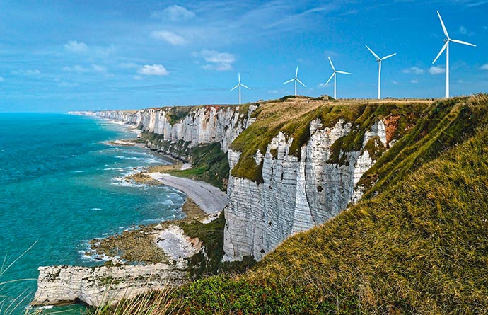 Visite guidée du parc éolien de Fécamp en challenge de rentrée en Normandie