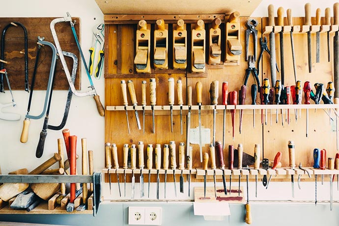 Outils atelier initiation menuiserie voyage scolaire haute-savoie