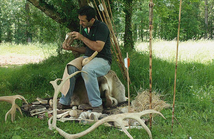 atelier prehistoire fouilles archéologiques perigord