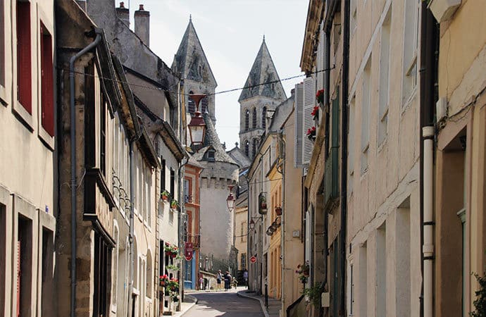 Image autun-ville-antique Classe de découverte Côté Découvertes