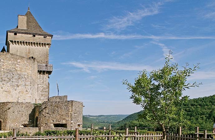 Image castelnaud-chateau Classe de découverte Côté Découvertes