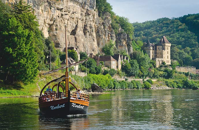 activité bateau descente-en-gabarre dordogne