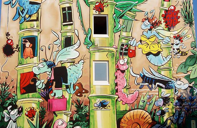 Image mur-peint-angoulême Bande Dessinée Classe de découverte Côté Découvertes