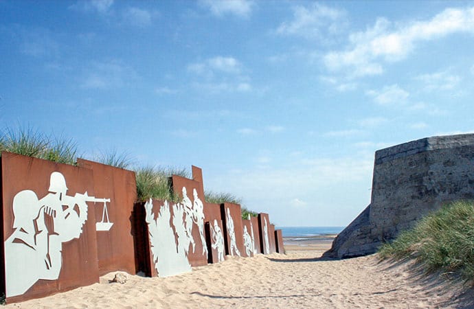 Image plage-débarquement-normandie Voyage scolaire Classes sans frontières Côté Découvertes