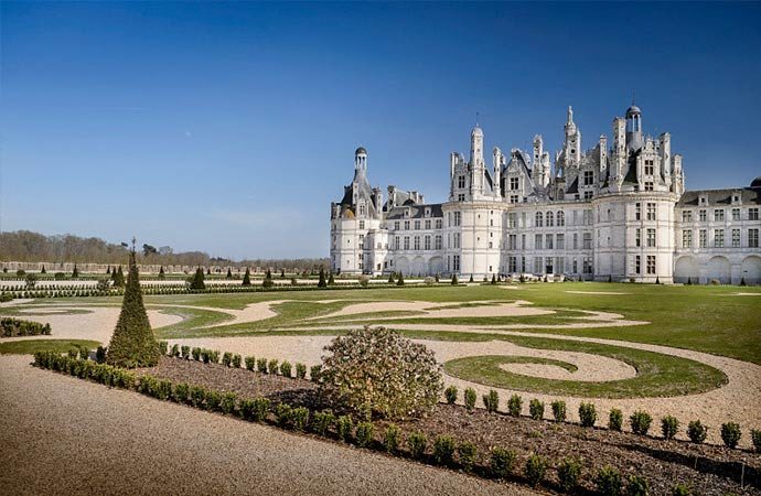 Extérieur chateau chambord et jardins