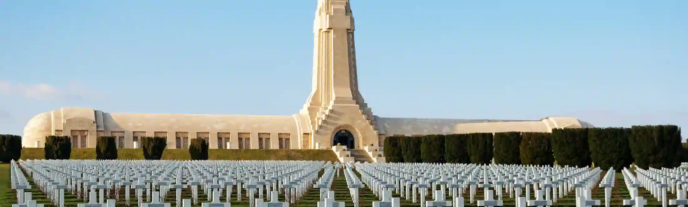 Visite du cimetière de Verdun pendant la classe de découvertes histoire