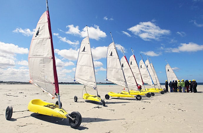 activité char-a-voile vendée-globe plage enfants