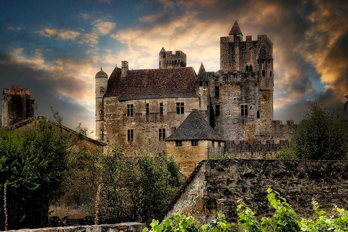 Visite du château de Beynac en voyage scolaire dans le Périgord