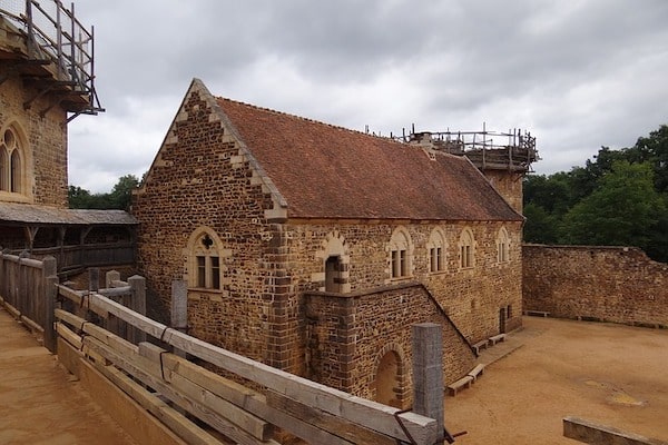 Image guedelon-classes sans cartable cote decouvertes