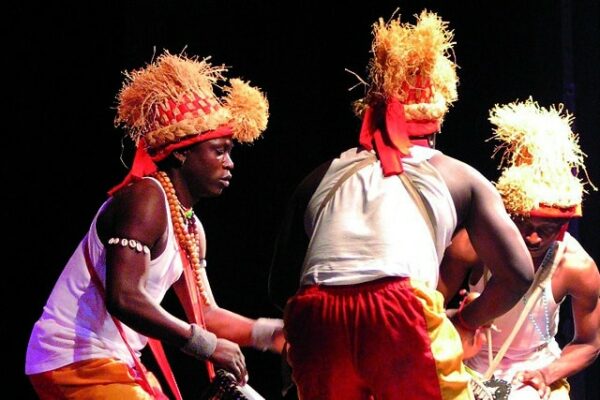 Image afrique musiciens Classe de découvertes Côté Découvertes