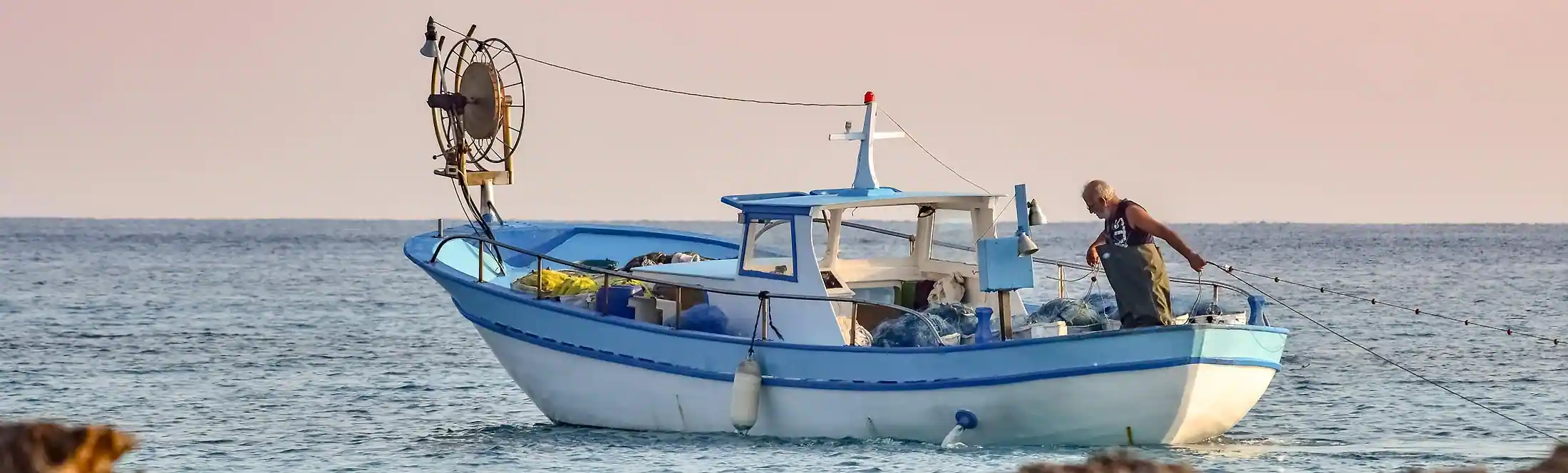 Découvertes d'un bateau de pêcheur pendant la classe de mer "les métiers de la mer"