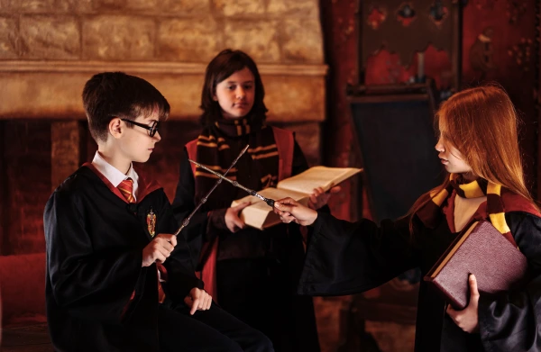 eleves classe découvertes à l'école de poudlard sorciers