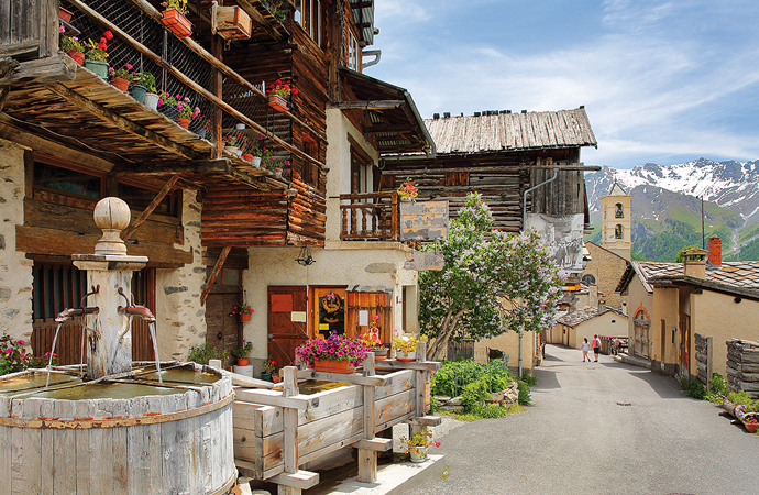 Village de Saint-Véran dans le Queyras