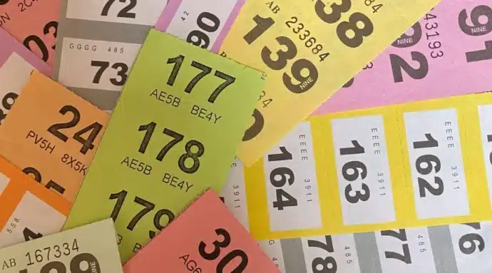 tickets de tombola pour financer voyage scolaire