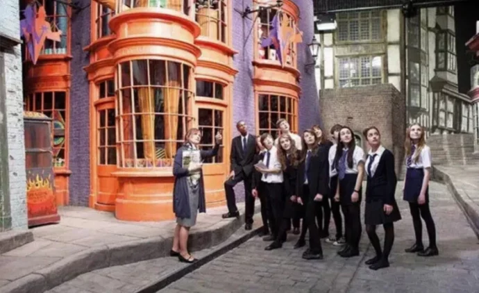 élèves visite studio film sorciers