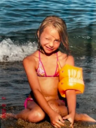 violaine-enfant-ocean Violaine enfant à l'océan