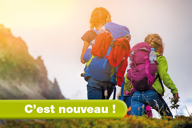élèves en randonnée dans les massifs de Haute Loire