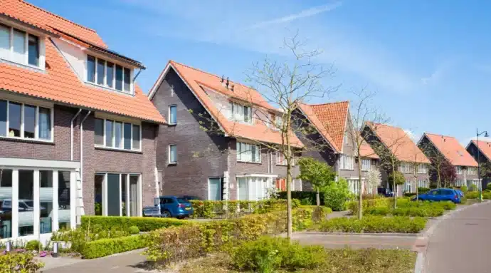 quartier-residentiel-famille-accueil-voyage-scolaire-etranger Quartier résidentiel pour voyage scolaire en famille d'accueil